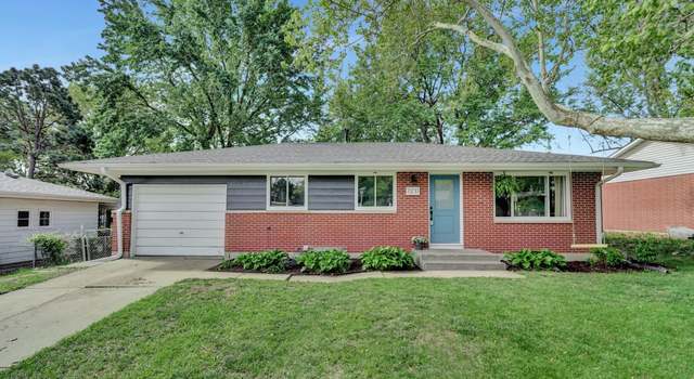 Photo of 7231 S Wedgewood Dr, Lincoln, NE 68510