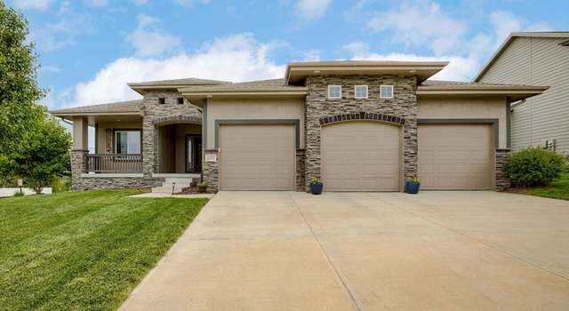 Photo of 11051 Edgewater Dr, Papillion, NE 68046