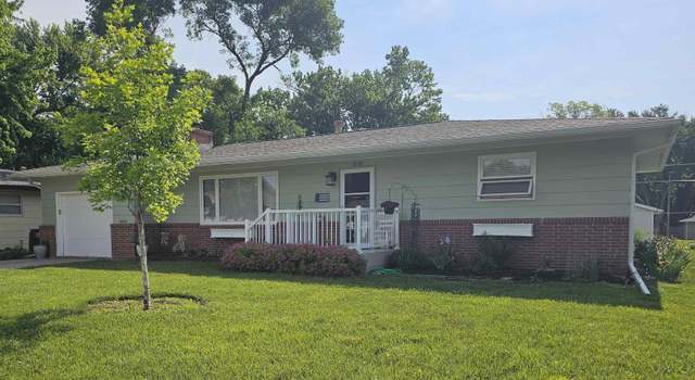 Photo of 1720 N 17th St, Beatrice, NE 68310