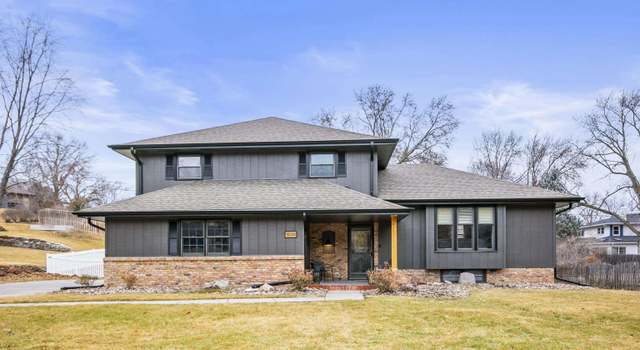 Photo of 12308 Westover Rd, Omaha, NE 68154