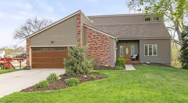Photo of 465 Lakehurst Dr, Waterloo, NE 68069