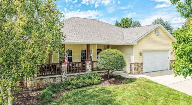 Photo of 219 Fischer Dr, Woodbine, IA 51579