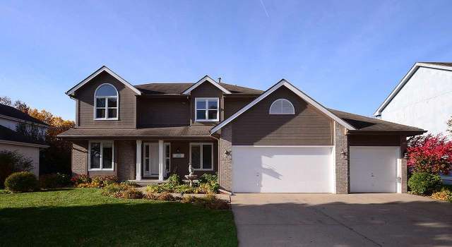 Photo of 1204 Roland Dr, Papillion, NE 68046