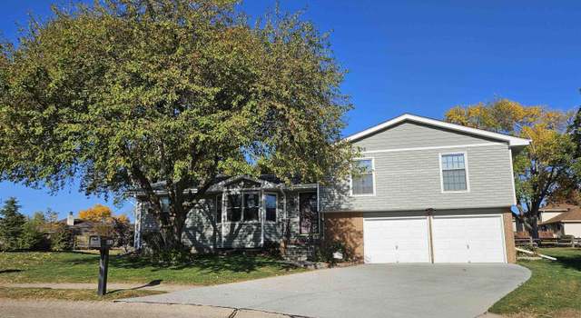 Photo of 4916 Dumfries Dr, Bellevue, NE 68157