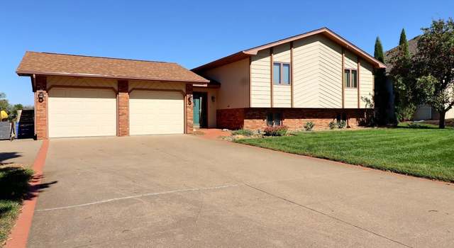 Photo of 5101 Ventura Dr, Fremont, NE 68025