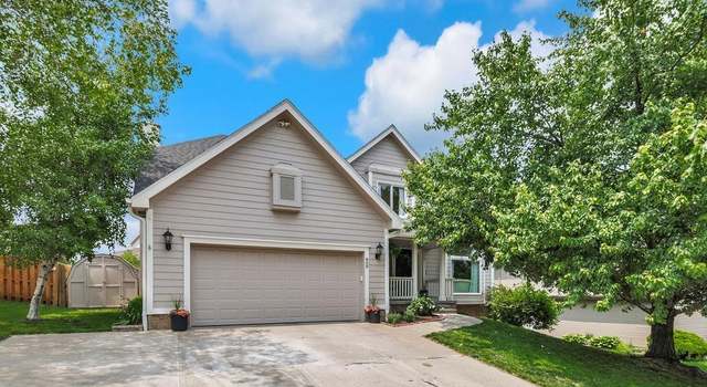 Photo of 808 Auburn Ln, Papillion, NE 68046