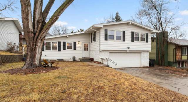 Photo of 1611 N 107th Ave, Omaha, NE 68114