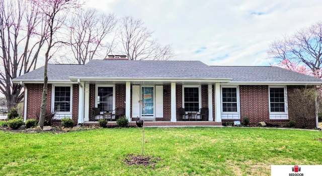 Photo of 441 Hazelwood Dr, Lincoln, NE 68510