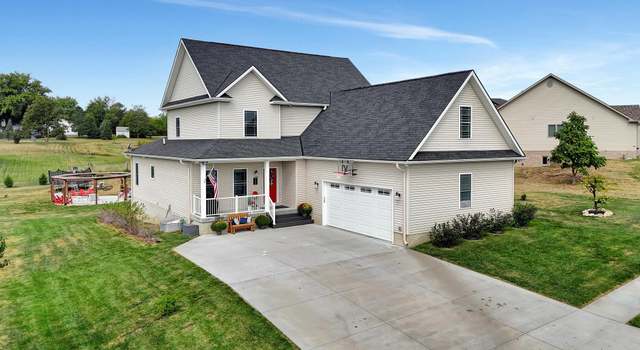 Photo of 302 E Park St, Weeping Water, NE 68463