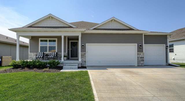 Photo of 4565 Lawnwood Dr, Papillion, NE 68133