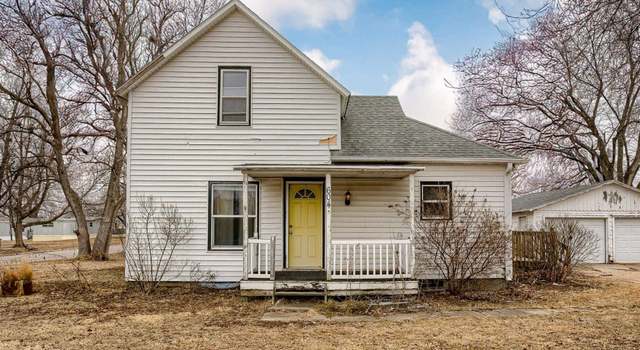 Photo of 604 S Cedar St, Mead, NE 68041