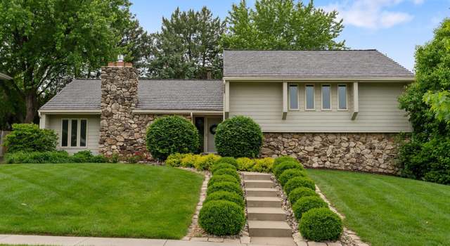 Photo of 9911 Devonshire Dr, Omaha, NE 68114