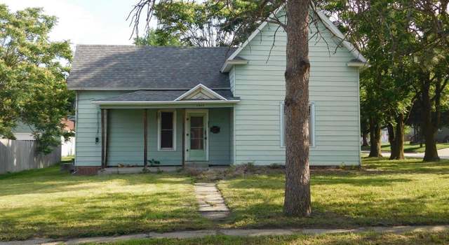 Photo of 1008 Elm St, Seward, NE 68434