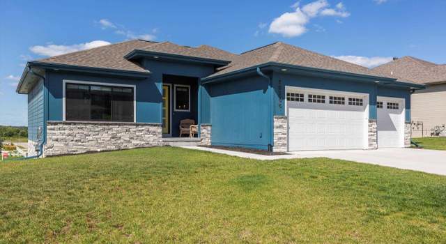 Photo of 10206 Longshore Ave, Papillion, NE 68046