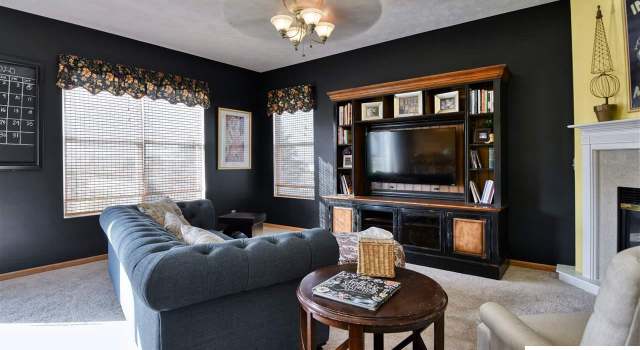 Photo of 11311 Northridge Cir, Gretna, NE 68028