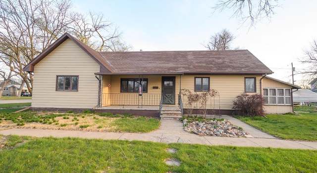 Photo of 104 E 7th St, Superior, NE 68978