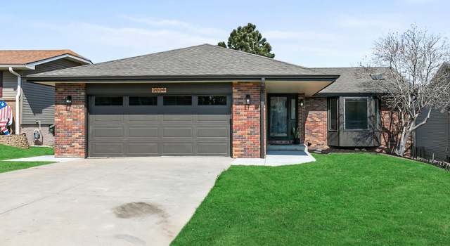 Photo of 2024 Independence Dr, Lincoln, NE 68521