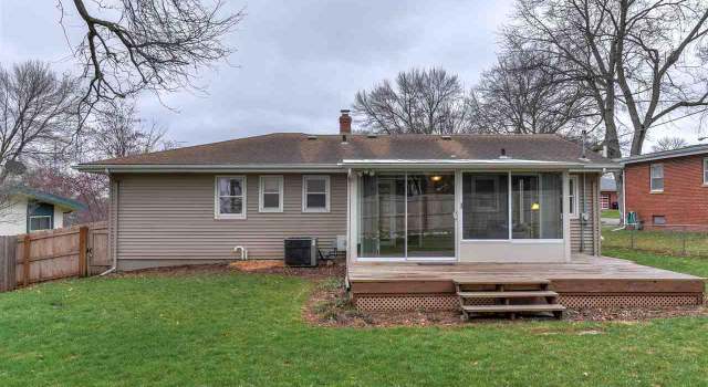 Photo of 7232 Oak St, Omaha, NE 68124