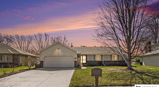 Photo of 809 S 212th St, Omaha, NE 68022