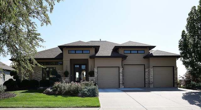 Photo of 17121 Oakmont Dr, Omaha, NE 68136