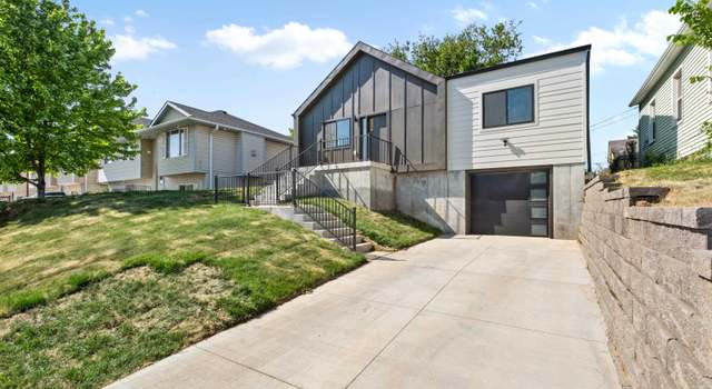 Photo of 3004 V St, Omaha, NE 68107