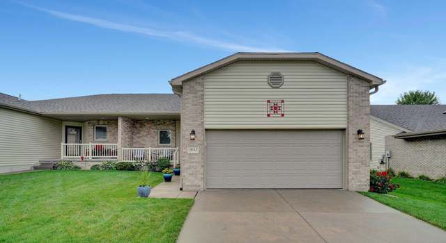 Photo of 9143 Round Hill Dr, Lincoln, NE 68526