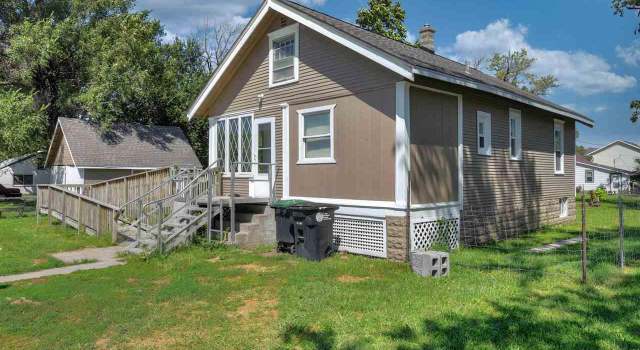 Photo of 1616 Carter Blvd, Omaha, NE 68110
