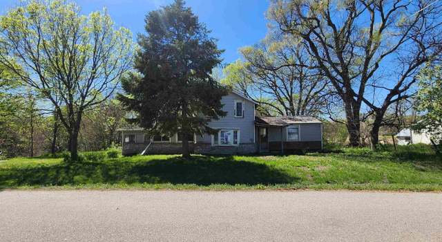 Photo of 340 S Maple St, Valparaiso, NE 68065