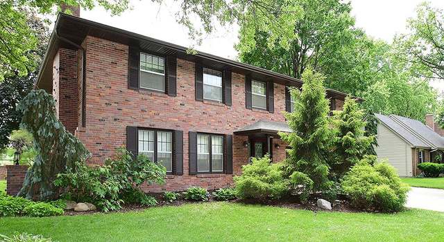 Photo of 7621 Englewood Dr, Lincoln, NE 68510