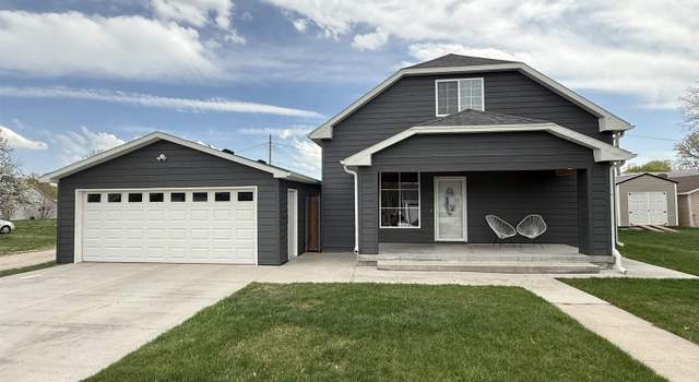 Photo of 520 E Hawthorne St, Minden, NE 68959