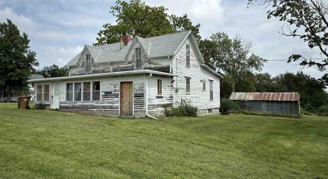 Photo of 221 Maple St, Pleasant Dale, NE 68423