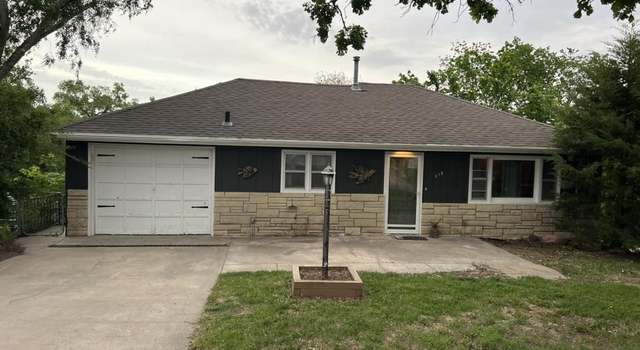 Photo of 218 Oak St, Louisville, NE 68037