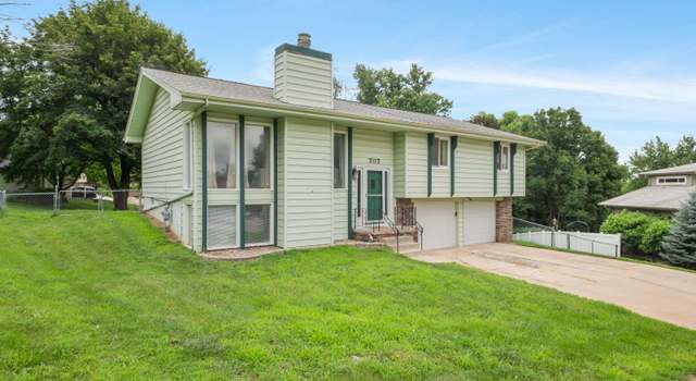 Photo of 707 Vannornam Dr, Bellevue, NE 68005
