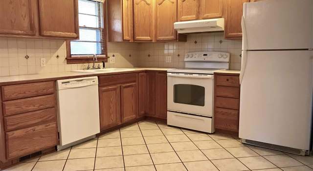 Photo of 2614 Rose Lane Rd, Bellevue, NE 68147