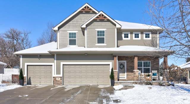 Photo of 904 Woodland Ave, Papillion, NE 68046