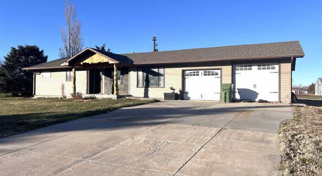 Photo of 308 E Kline St, Shickley, NE 68436