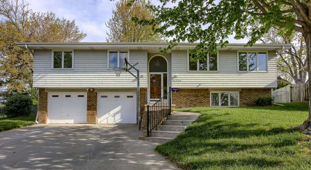 Photo of 10224 M St, Omaha, NE 68127