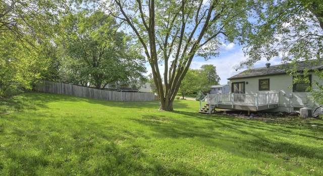 Photo of 12311 B St, Omaha, NE 68144
