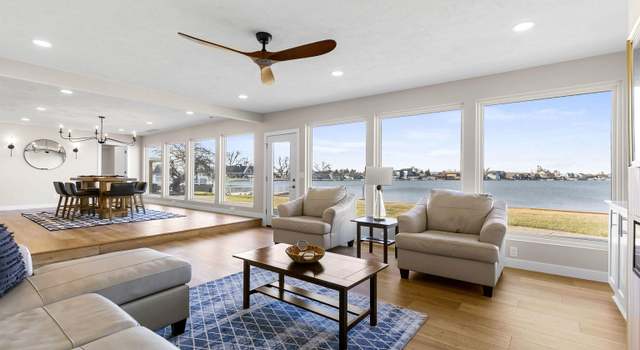 Photo of 1920 Surfside Dr, Lincoln, NE 68528