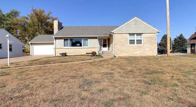 Photo of 202 E Elk St, Hooper, NE 68031