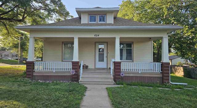 Photo of 624 W Elm St, Wilber, NE 68465