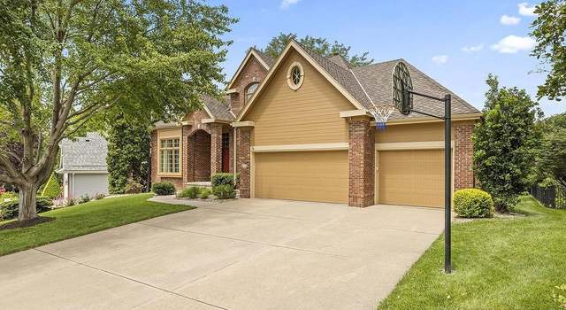 Photo of 510 W Centennial Rd, Papillion, NE 68046