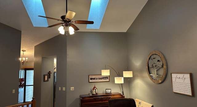 Photo of 6921 Forest Lake Blvd, Lincoln, NE 68516