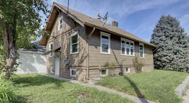 Photo of 2851 Crown Polnt Ave, Omaha, NE 68111
