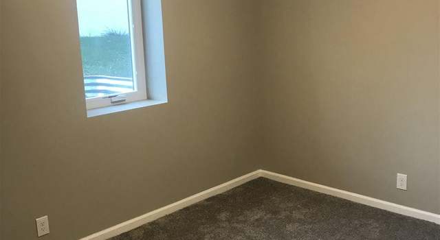 Photo of 11802 S 33rd St, Bellevue, NE 68123