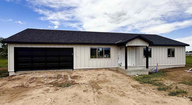 Photo of 815 Northwind St, Fairbury, NE 68352
