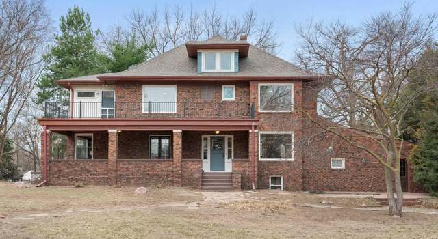 Photo of 810 Ridgewood Ave, Omaha, NE 68114