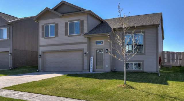 Photo of 9177 Black St, Omaha, NE 68122