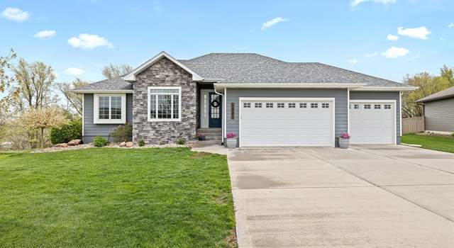 Photo of 1022 Brickyard Dr, Hooper, NE 68031