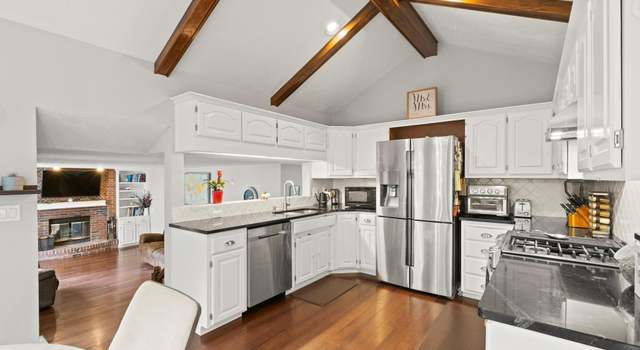 Photo of 11760 Anderson Grv, Bellevue, NE 68123